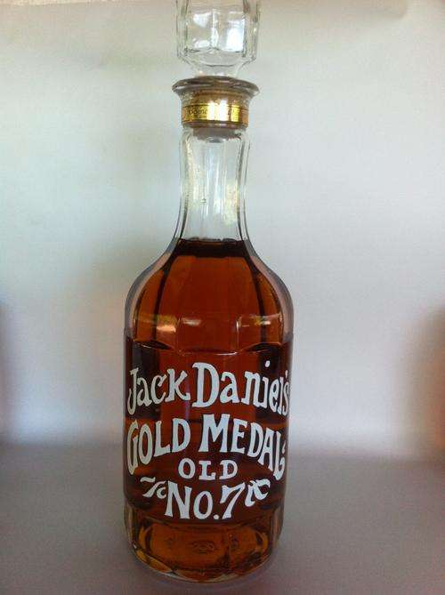 Jack Daniel's 1904 Gold Medal Replica 1.75l ******SIGNED*******FREE SHIPPING