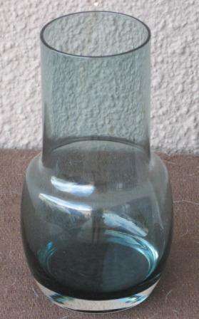 Riihimaen Lassi, Finland cased glass vase by Tamara Aladin