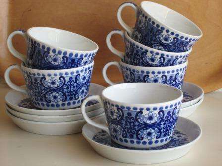 Set of 6 Arabia of Finland Ali tea cups by Raija Uosikkinen