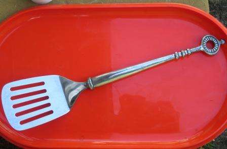 Large Carol Boyes lifter