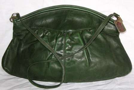 Vintage 1970s "Adrian Gold - London" handbag ( 39 x 25 cm, strap: 80 cm long )