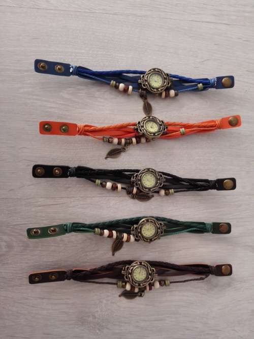 HIGH QUALITY WOMENS GENUINE LEATHER VINTAGE BRACELET WATCH (LEAF)