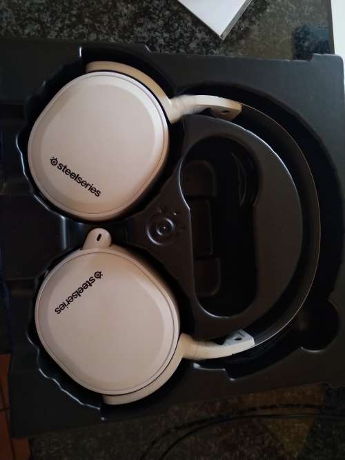 Steelseries ARCTIS 7 2019 Edition Wireless Headset - White