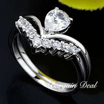 Size 5 / 6 / 8 !! 2pcs V Shaped 10 stone 1.6ct Engagement and Eternity Diamond Ring Set !!