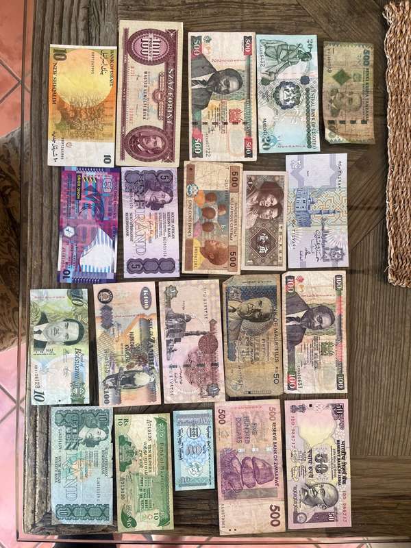 Assortment Bank Notes x 20