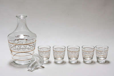 Retro Decanter and 5 Shot Glasses, circa 1950-70