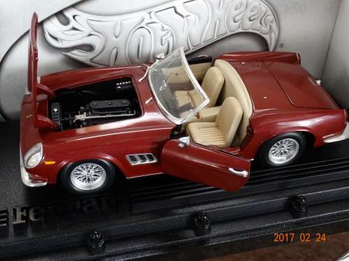Ferrari 250GT California Spider , 1:18 - BARGAIN,  WOW