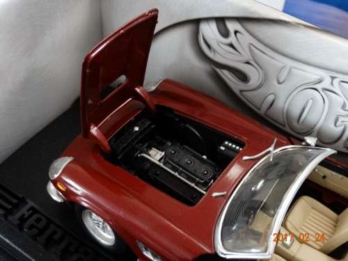 Ferrari 250GT California Spider , 1:18 - BARGAIN,  WOW