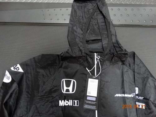 Mclaren -Honda - F1 Racing Windbreaker / Rain Jacket for Men XL- Brand  New - Official Gear