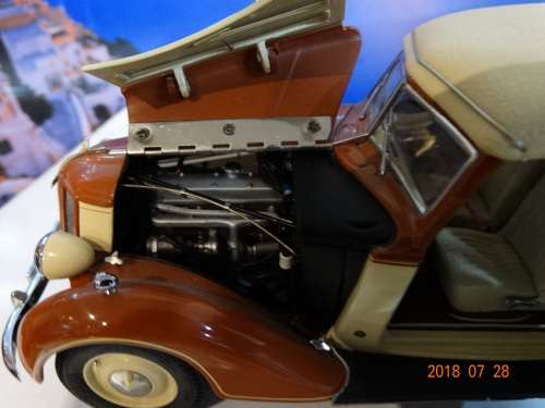 CMC-Audi-920-Cabriolet-1938-1940- 1:24 - M-032- 1:18 - WOW