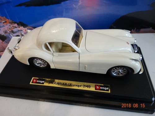MERCEDES X 2 & JAGUARS x 2 - 1:24 - SSK - SK120 etc etc- Bburago  - Bargain .