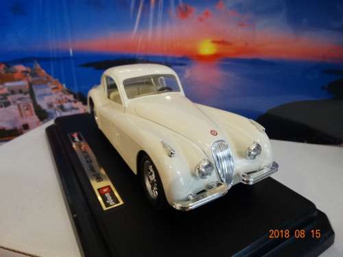 MERCEDES X 2 & JAGUARS x 2 - 1:24 - SSK - SK120 etc etc- Bburago  - Bargain .