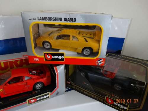 Ferrari F40 (1987)+ Lambo DIABLO + Jag XK 120 Roadster  -1:24 - Bburago  - Awesome Set Together  .