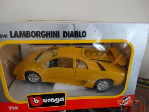 Ferrari F40 (1987)+ Lambo DIABLO + Jag XK 120 Roadster  -1:24 - Bburago  - Awesome Set Together  .
