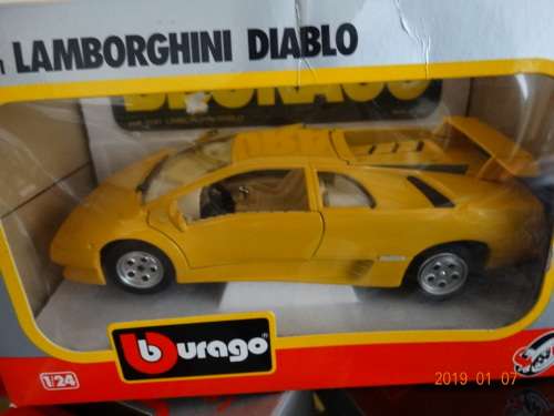 Ferrari F40 (1987)+ Lambo DIABLO + Jag XK 120 Roadster  -1:24 - Bburago  - Awesome Set Together  .