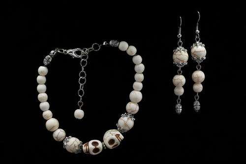 Aged White Howlite Stone Skull and Antiqued Silver Alloy Bracelet and Earring Set