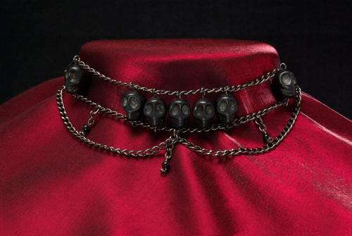 Aged Black Howlite Stone Skulls, Jet Black Glass Beads, Draped Gunmetal Finish Alloy Chain Choker