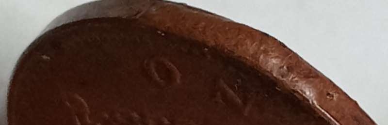 2006 GREAT BRITAIN  1 PENNY / NEW PENCE (with severe errors extra metal eroded)