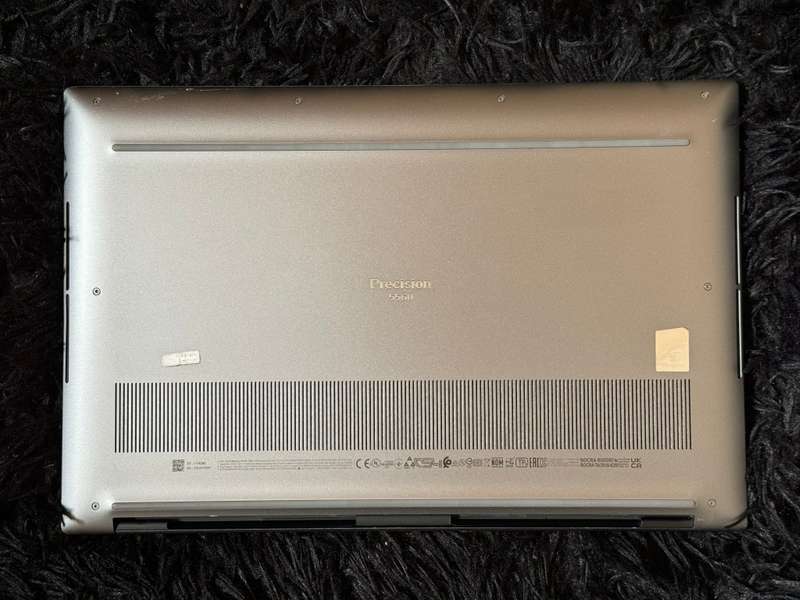 Dell Precision 5560
