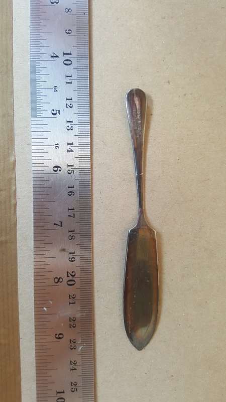 VINTAGE!- Silver Plated - Made In England - Fish Knife
