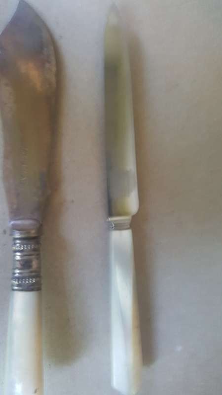 Vintage - Set Of 3 Mixed Pearlescent Handled Cutlery