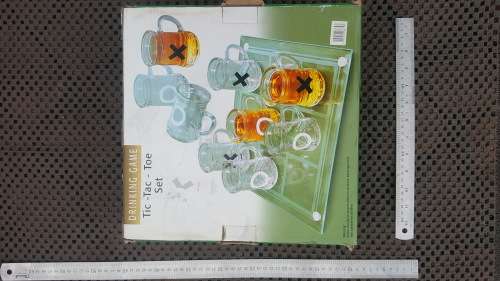 Drinking Game! X And O / Tic-Tac -Toe Glass Set (Boxed)