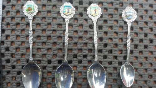 Lot Of Souvenir Spoons!  Set Of 4 Australian Silver Plated Spoons