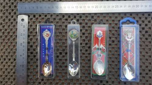 Lot Of Souvenir Spoons!  4 Silver Plated Spoons In Their Cases