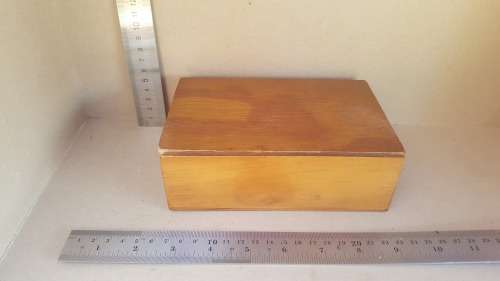 Solid ! * Hand Made * Wooden * Jewelry / Trinket Box