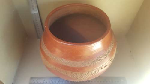 African Zulu Beer Pot -  Terracota Clay Polished and Matt pattern Ukhamba