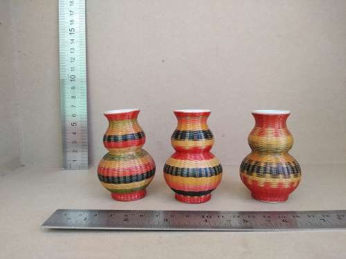 Set Of 3 - Small Ceramic Urns - Finished In Colorful Basket Weave