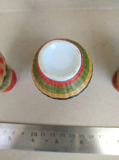 Set Of 3 - Small Ceramic Urns - Finished In Colorful Basket Weave