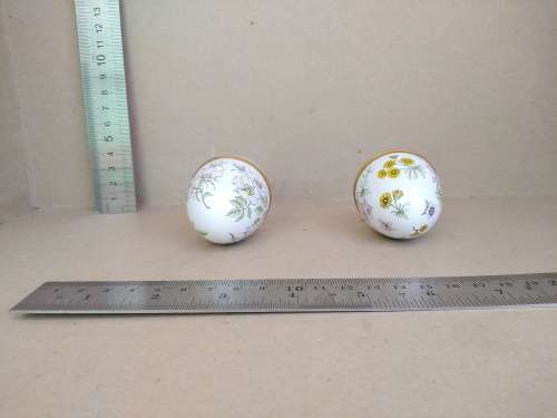 Vintage! Pair Of Handpainted Enamel Eggs: Chinoiserie By Crummles And Co. - MADE IN ENGLAND