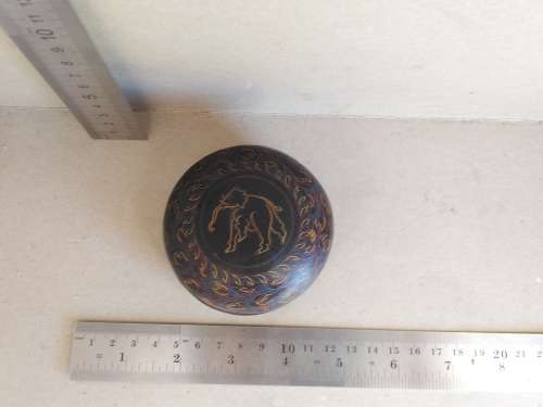 Vintage! Kashmir - India Black Lacquer Hand Etched - Elephant Trinket Box