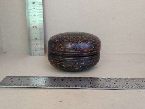 Vintage! Kashmir - India Black Lacquer Hand Etched - Elephant Trinket Box