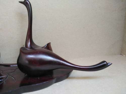 Vintage! - 5 Piece - Majestic  Ebony Wooden Swan Family - Hand Carved On Wooden Base