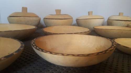 17 Piece African Pot Set! - 4 Pots with Lids - 7 plates and more - Hand Carved wood