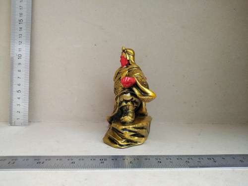 Chinese Feng Shui Guan Gong Resin Figurine