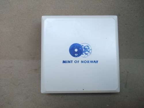 2001 - Mint of Norway - Mandela Silver Proof Medallion - Nobel Peace Prize 1993 - In Capsule and Box