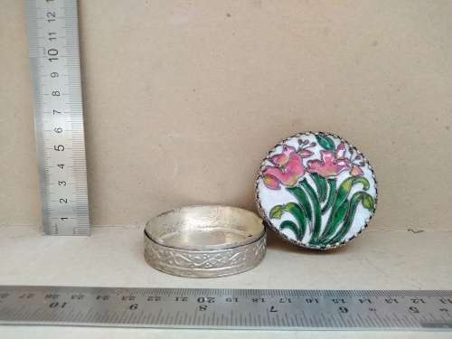 Vintage! - * Butterfly Flower * Design - Cloisonne Filigree Art Trinket / Pill Box