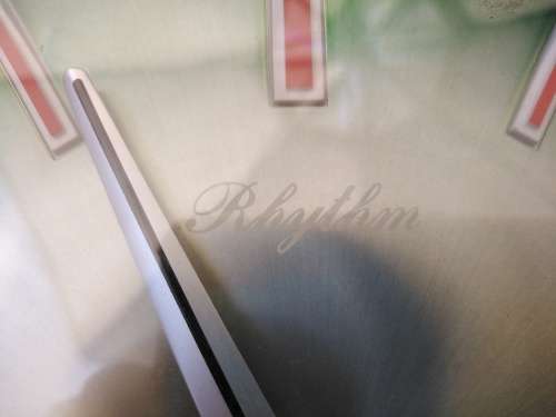 Vintage! Rhythm Transistor - White Oval Retro - Wall Clock