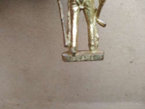 Vintage! Cowboys And Indians! - Small Die-Cast Metal Figures - Kinder Scame