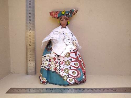 Vintage! Namibian Fabric Herero Doll With Traditional Dress And Headwear.