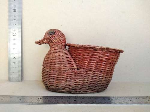 Vintage! Wicker Duck Basket Flower Pot Holder