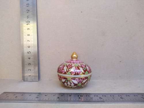Vintage! Hand Painted Floral And Gold Trim Porcelain Trinket Dish With Lid