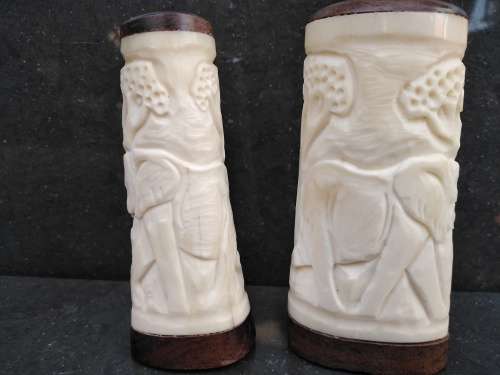 Africana! Zimbabwe Ndebele Art - Hand Carved Bone Salt & Pepper Shakers - Elephant Design