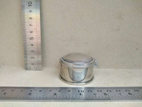 Vintage! Silver Plated - Oval Hinged - Trinket / Keepsake / Pill Box