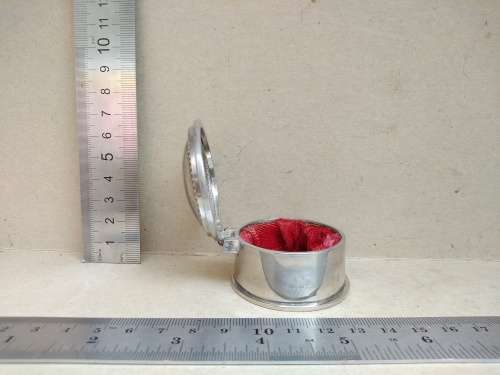 Vintage! Silver Plated - Oval Hinged - Trinket / Keepsake / Pill Box