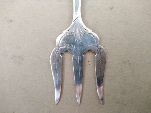 Antique! Kay & Co. - Worchester - Horn Handled Silver Plated - Victorian Bread Fork
