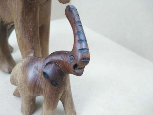 Africana! - Hand Carved - Small Mother And Baby Elephant